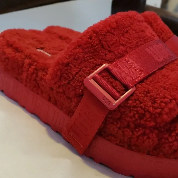 UGG Fluffita red real shearling sandals slippers - Picture 3 of 9